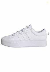 ADIDAS WOMEN'S BRAVADA 2.0 PLATFORM, WHITE/WHITE/CHALK WHITE, 6