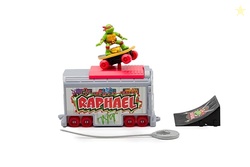 Teenage Mutant Ninja Turtles 5" Switch Kick Subway Launcher - Raphael -Launch and Battle with Ninja Action - Ages 3+