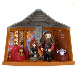 Wizarding World Harry Potter, Magical Minis Hagrids Hut Playset with 2 Figures and 9 Doll Accessories, Kids Toys for Ages 6 and up