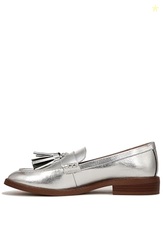 Franco Sarto Womens Carolynn Low Slip On Tassel Loafers Silver Metallic 9 W