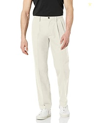 Amazon Essentials Men's Classic-Fit Wrinkle-Resistant Pleated Chino Pa