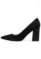 NINE WEST Women's Cara Pump, Black2, 5