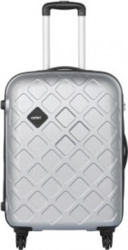 Safari Suitcases Upto 76% Off