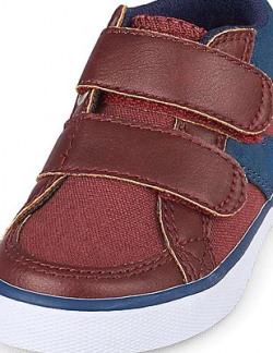The Children Palace Kids Footwear At Flat 80% Off