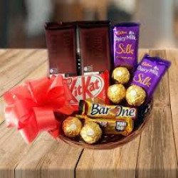 Upto 50% off on chocolate gift pack