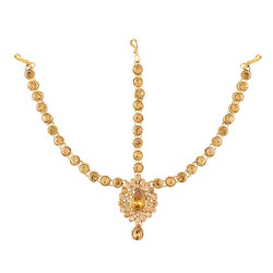 I Jewels Traditional Gold Plated Design Stone Mathapatti Maang Tikka For Women T1079Fl (Gold)