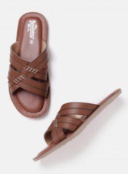 Roadster Brown Sandals