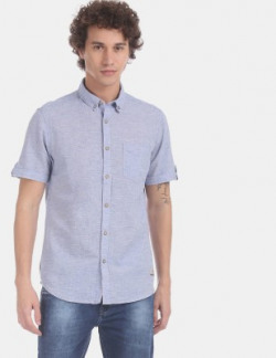 FLYING MACHINE Men Solid Casual Blue Shirt