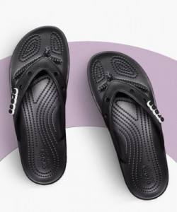 CROCS Classic Crocs Flip Blk Flip Flops(Black 11)