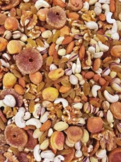 HappyWally Healthy Nutmix | Mixed Dryfruits | Source of Vitamin and Minerals 1000g(1000 g)