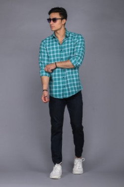 Tanip Men Checkered Casual Green Shirt