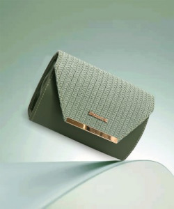 BANDICOOT Green Sling Bag LA MAGNIFIQUE - Starts @ 285