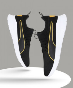 PUMA Manor Walking Shoes For Men(Black)