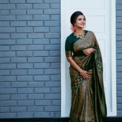Zenophily Woven Kanjivaram Pure Silk, Art Silk Saree(Green, Gold)