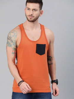 Roadster Men Orange Solid Scoop Neck Pure Cotton T-shirt With Chest Pocket
