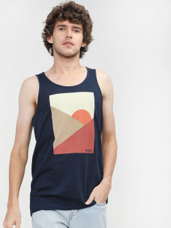 HIGHLANDER Men T-shirt Starts At 195