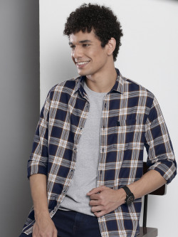 The Indian Garage Co Men Checked Casual Shirt