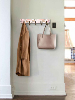 999Store Cream-Colored & Pink Floral Printed MDF Wooden Wall Hanger With 5 Hooks