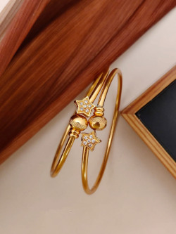 Shining Diva Set Of 2 Gold-Plated Adjustable Bangles