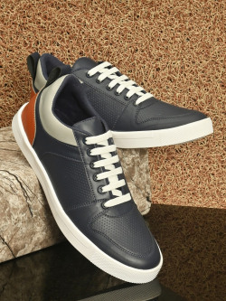 The Roadster Lifestyle Co Men eather Sneakers