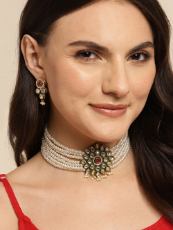 Anouk Women Gold-Plated Kundan Jewellery Set