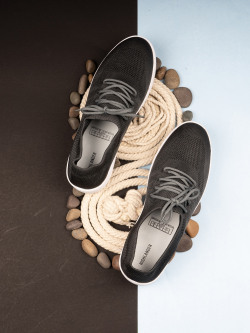 HIGHLANDER Men  Sneakers