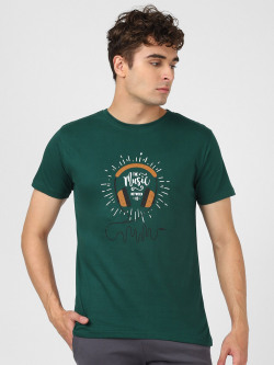 UrbanMark Graphic Printed Cotton T-shirt