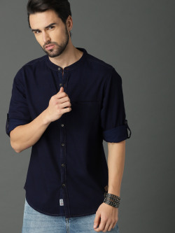 Roadster Men Navy Blue Regular Fit Solid Casual Sustainable Shirt