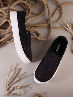 Roadster Women Geometric Printed Slip On Sneakers January 2024