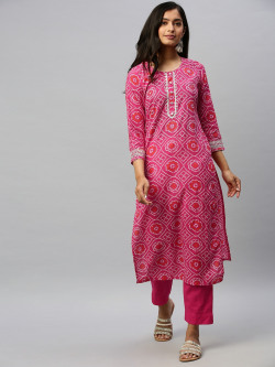 Ishin Women Pink & White Printed Kurta with Trousers