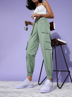 Style Quotient Women Gorgeous Green Solid Y2K Cargo Trousers