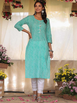 SCAKHI Women Turquoise Blue Striped Kurta