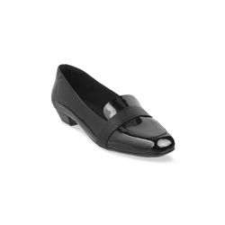 Mochi Women Black Solid Pumps