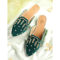 House of Pataudi Women Embellished Ethnic Mules