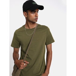 Men Green Solid Round Neck T-shirt