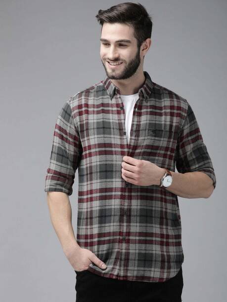 Men Slim Fit Checkered Button Down Collar Casual Shirt