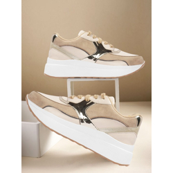 Women Textured Round Toe Lightweight Sneakers