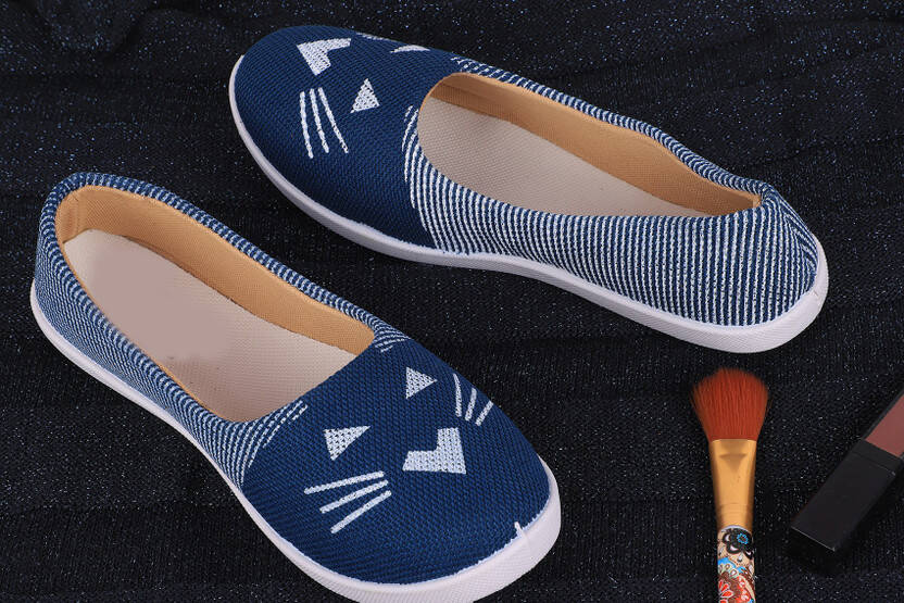 ASTETIK 4 U Latest Collection For Women And Girls Jutis Slip On Sneakers For Women(Blue , 5)