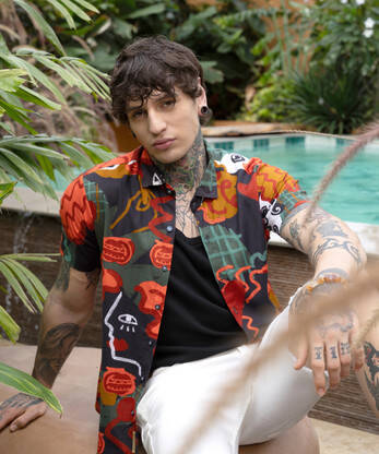 Men Regular Fit Printed Spread Collar Casual Shirt