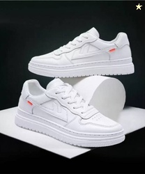 URBANBOX Sneakers For Men(White , 7)