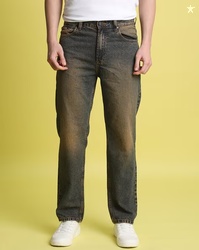 Bene Kleed Men Mid Rise Straight Lightly Washed Jeans