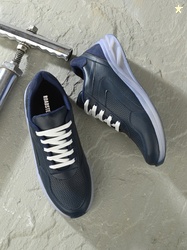 Roadster Men Perforations Lightweight Sneakers