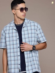 Roadster Men Relaxed Fit Fit Checkered Casual Shirt
