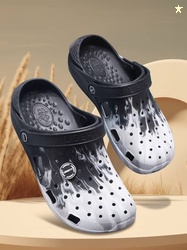 LIBERTY Men Clogs Sandal