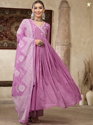 KIMAYRA Women Printed Regular Pure Cotton Kurta with Palazzos & With D