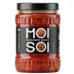 MOI SOI Schezwan Sauce 575gms glass bottle