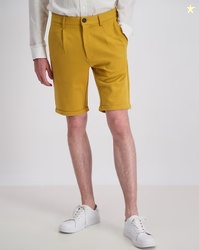 LINDBERGH Solid Slim Fit Shorts