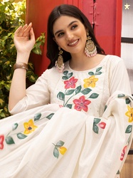 Ishin ISHIN Off- white Hand painted floral embellished kurta with pant