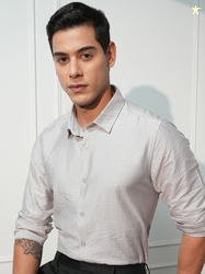 HIGHLANDER Men Crushed Textured Solid Casual Slim Fit Shirt