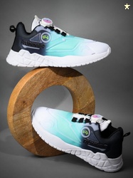 Deflow Men Colourblocked Sneakers